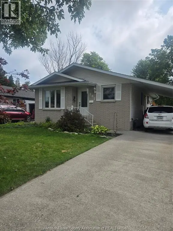 Detached at 287 COGHILL DRIVE, Kingsville