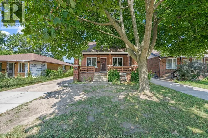 Detached at 1356 PILLETTE, Windsor