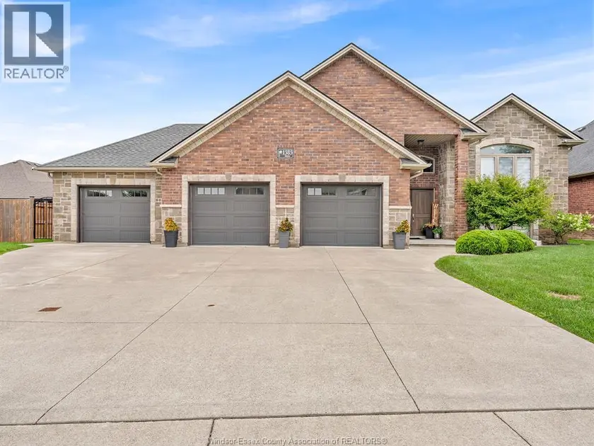 Detached at 1385 PASCAL AVENUE, Lakeshore