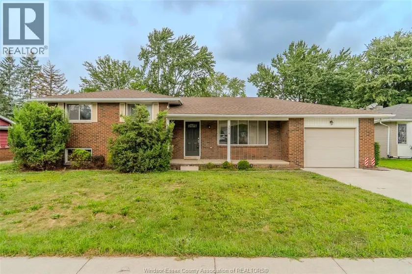 Detached at 2010 Grand Marais ROAD West, Windsor