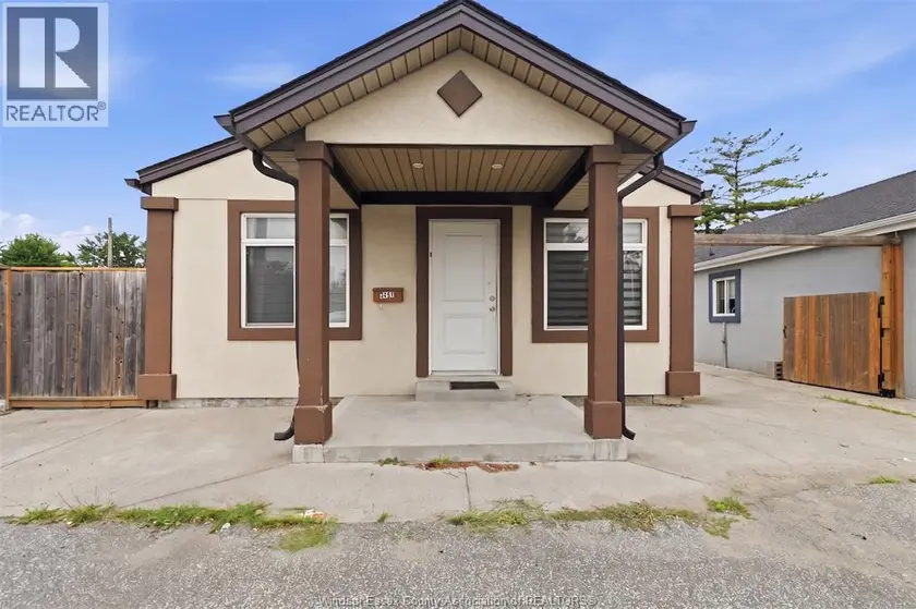 Detached at 3457 WALKER ROAD, Windsor