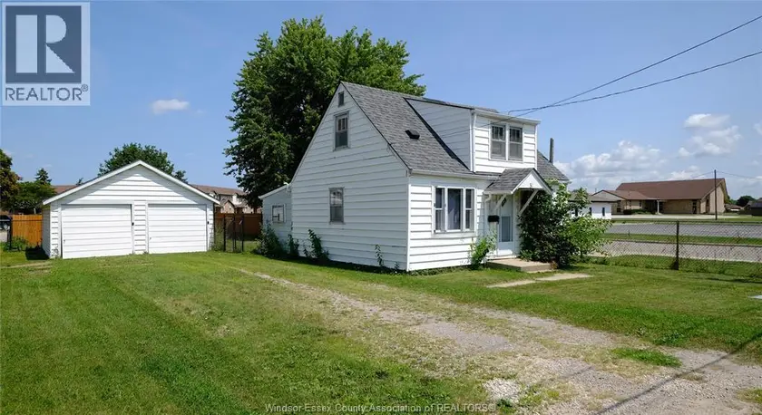 Detached at 31 Maidstone AVENUE East, Essex