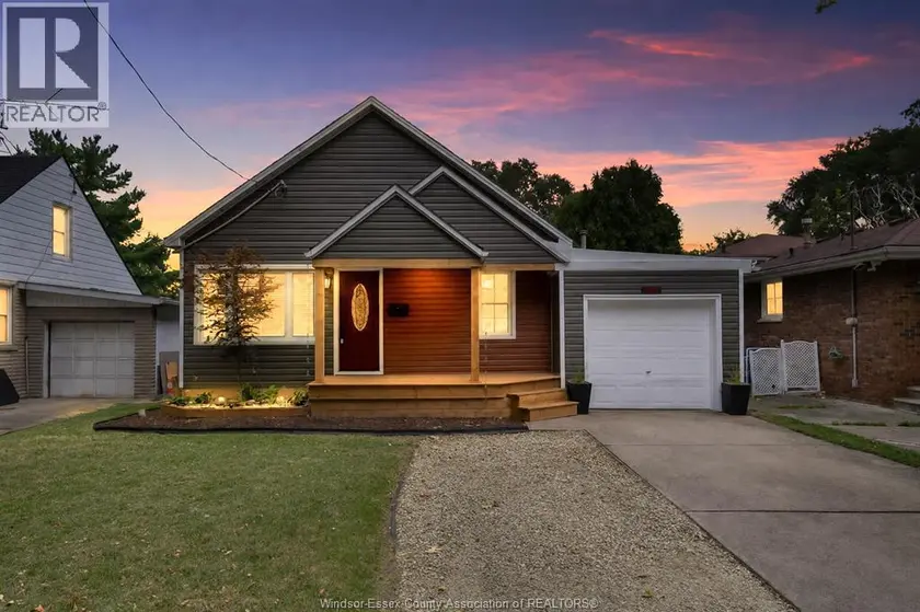 Detached at 1910 WESTMINSTER, Windsor