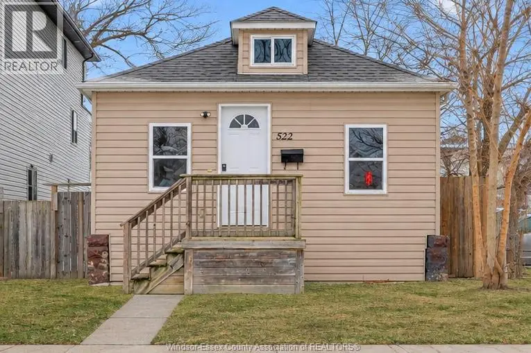Detached at 522 BRIDGE, Windsor