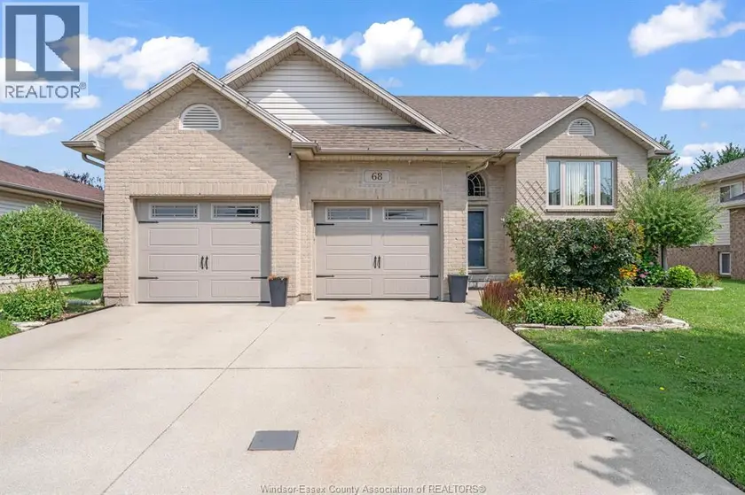 Detached at 68 Wakefield AVENUE, Leamington