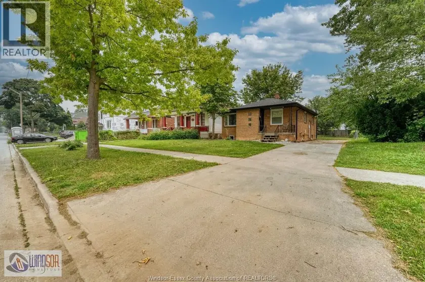 Detached at 736 PARTINGTON AVENUE, Windsor