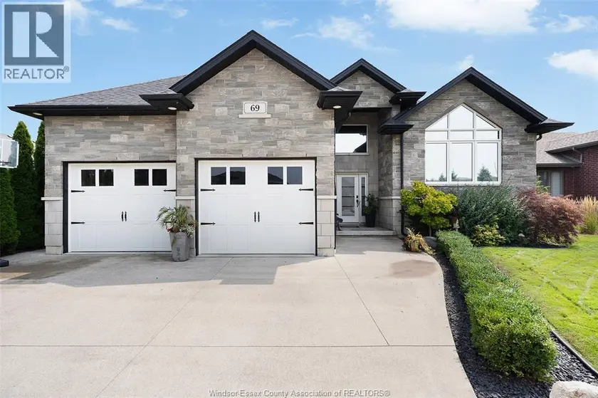 Detached at 69 Conservation BOULEVARD, Kingsville