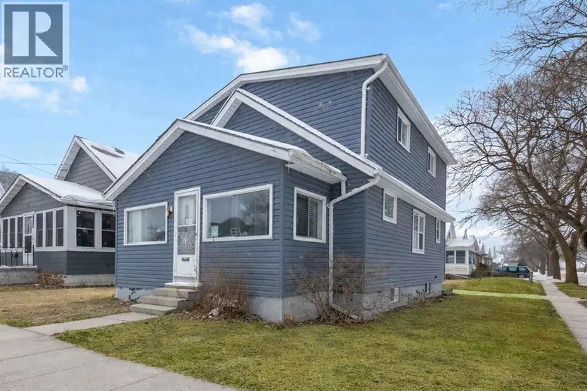 Detached at 463 CONFEDERATION STREET, Sarnia