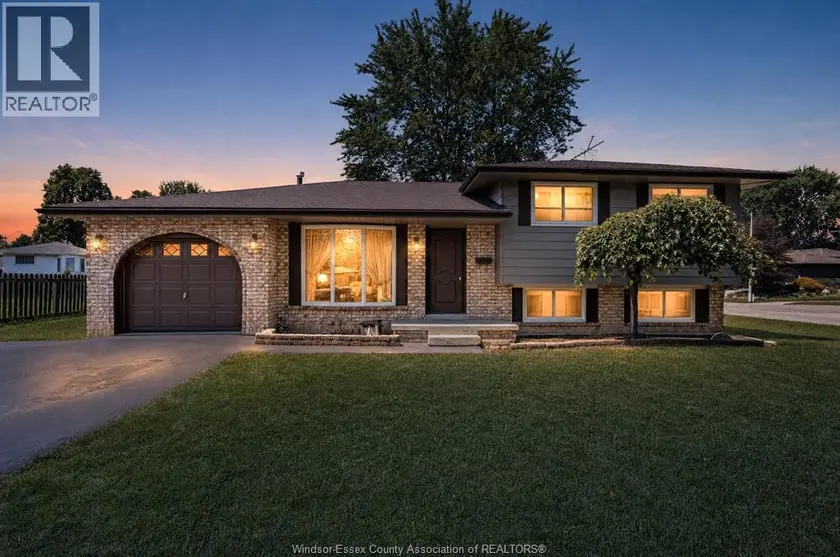 Detached at 646 ESTATE PARK, Tecumseh