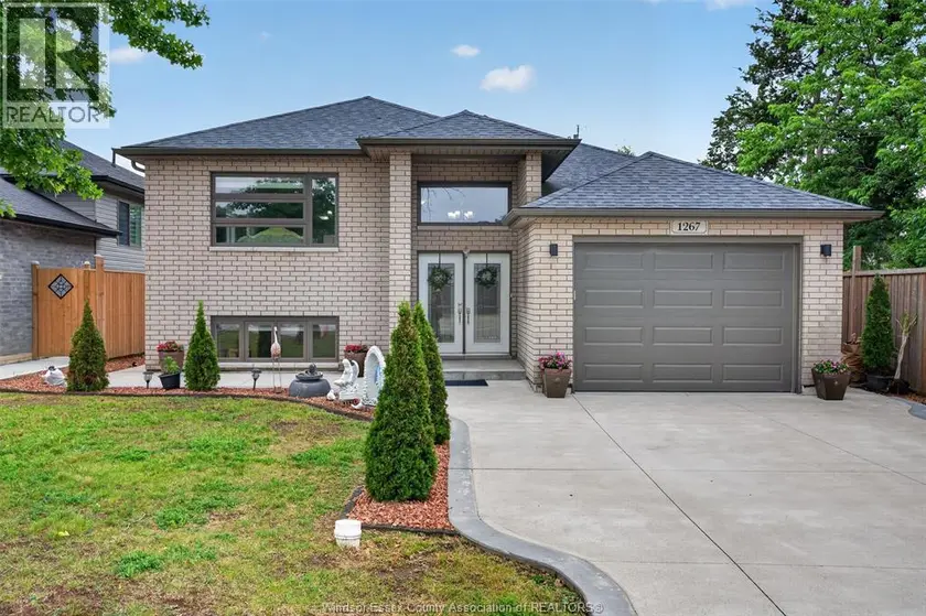 Detached at 1267 EASTLAWN AVENUE, Windsor