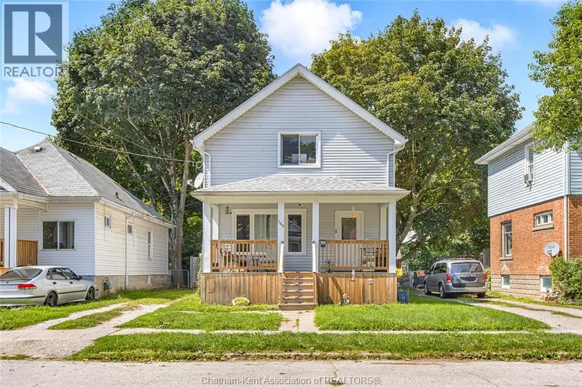 Detached at 169 LORNE AVENUE, Chatham