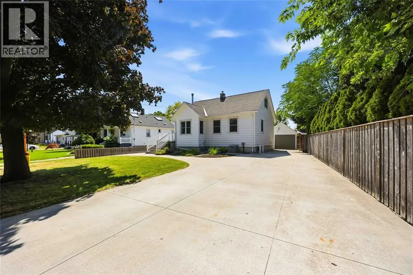Detached at 1477 BAXTER AVENUE, Sarnia