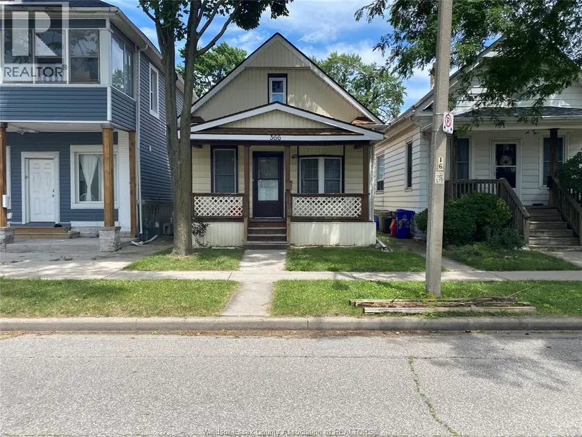 Detached at 366 BRIDGE, Windsor