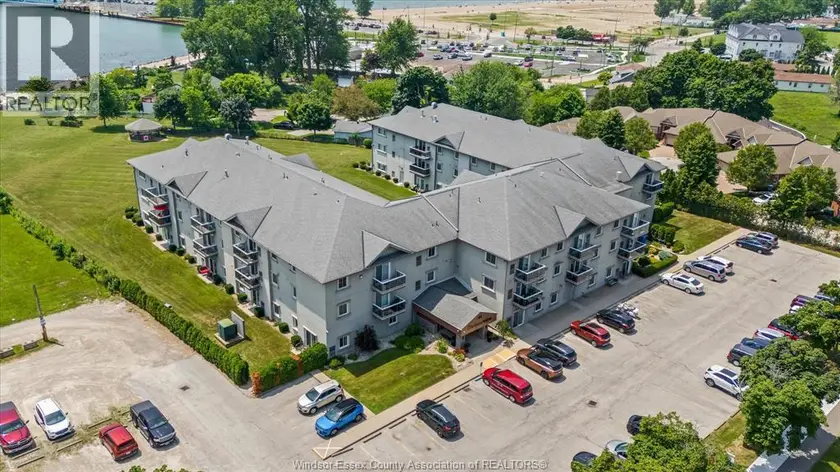 Apartment at 44 ROBSON Unit# 303, Leamington