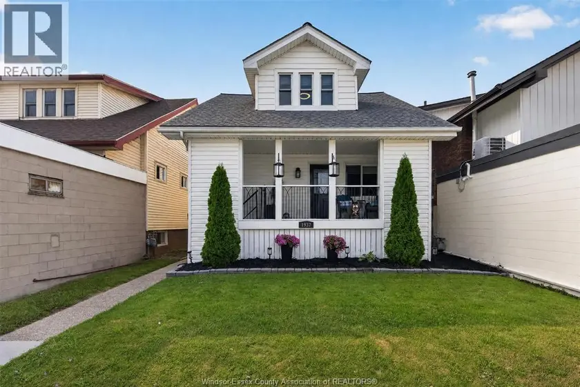 Detached at 1937 Ottawa, Windsor