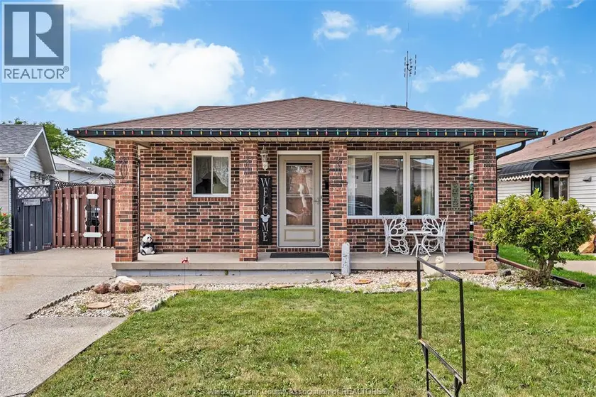 Detached at 3269 CANDLEWOOD CRESCENT, Windsor