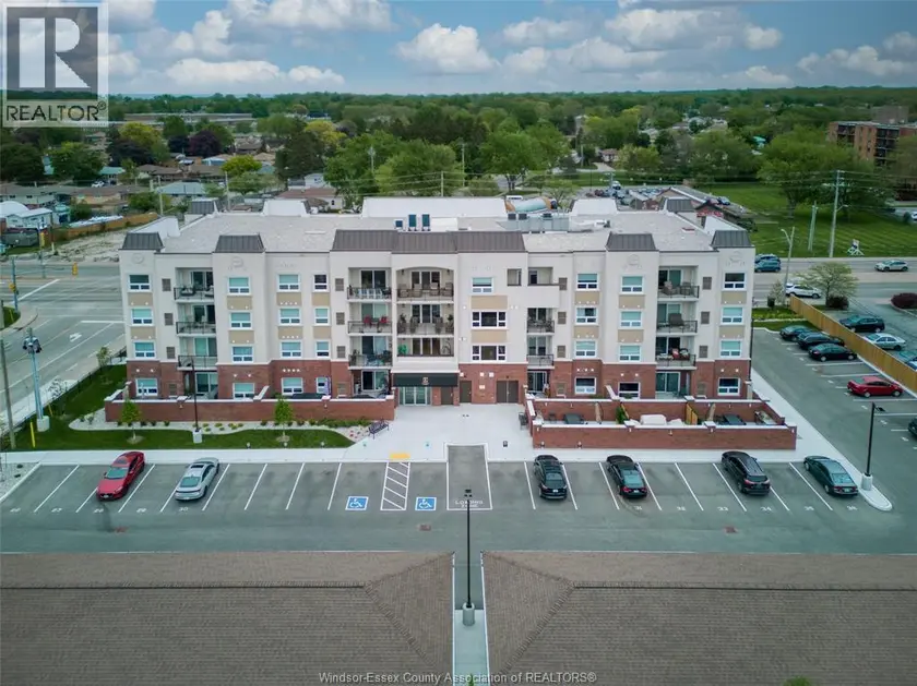 Apartment at 7887 EDGAR Unit# 401, Windsor