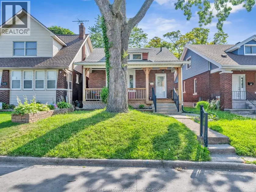 Detached at 1316 CHURCH STREET, Windsor