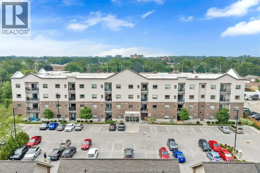 Apartment at 8475 WYANDOTTE STREET East Unit# 402, Windsor