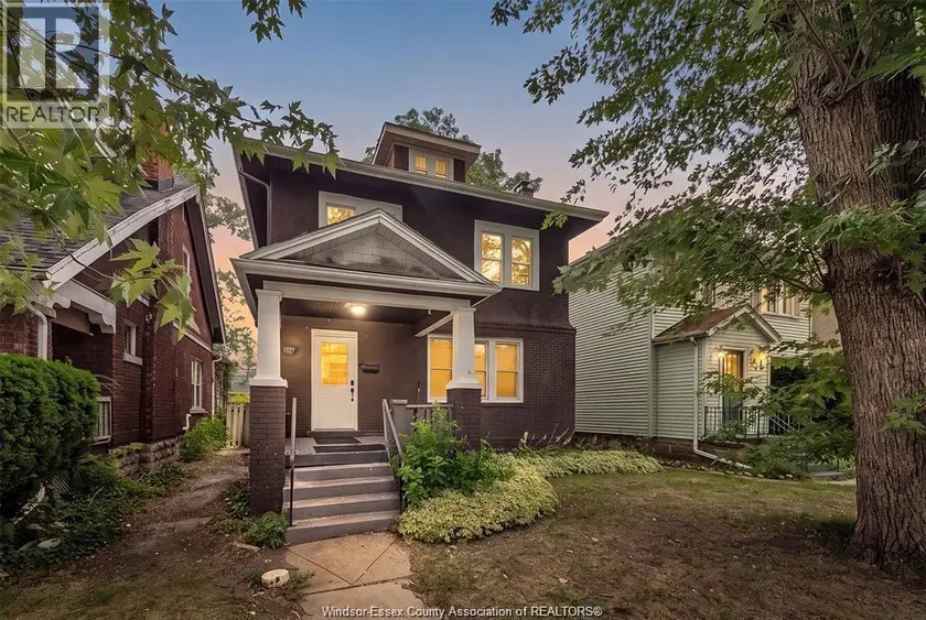 Detached at 1516 DOUGALL AVENUE, Windsor