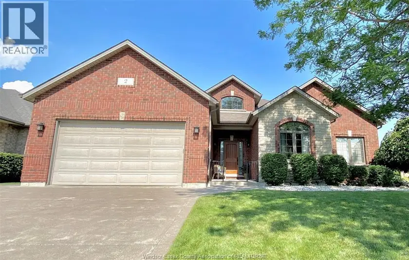 Detached at 2 PRIMROSE, Kingsville