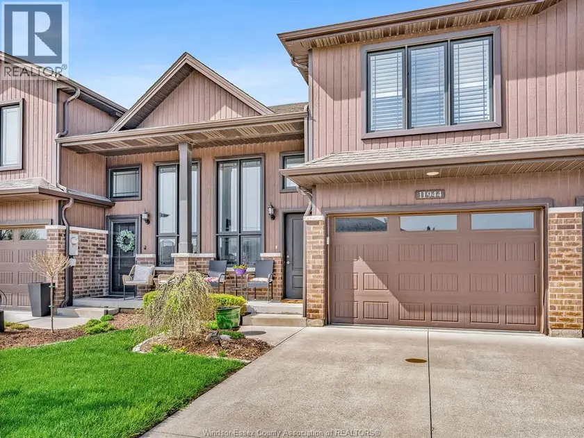 Townhouse at 11944 THISTLEDOWN, Windsor