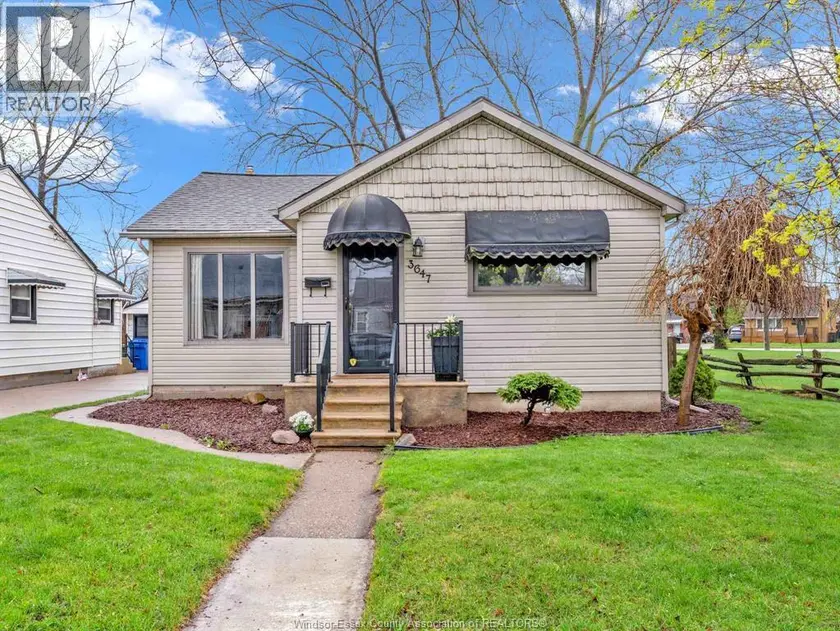 Detached at 3647 Matchett ROAD, Windsor