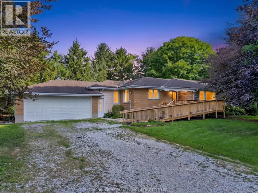 Detached at 10156 Longwoods ROAD, Chatham