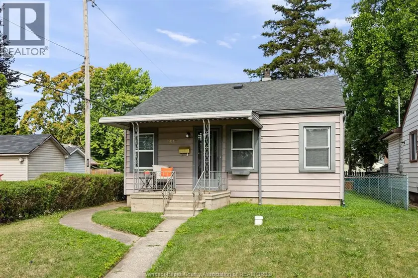 Detached at 3672 Girardot, Windsor