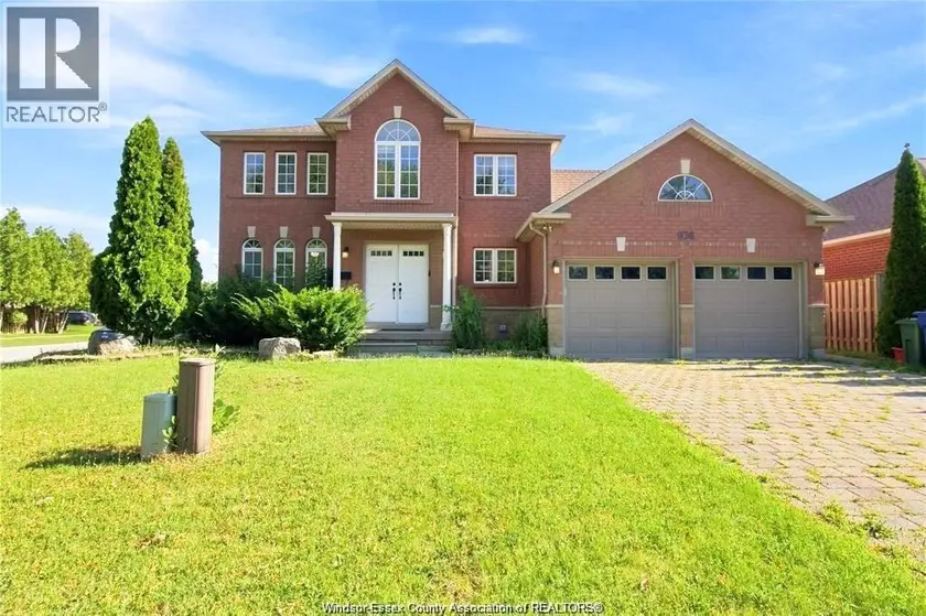 Detached at 936 NORTH TALBOT ROAD, Windsor