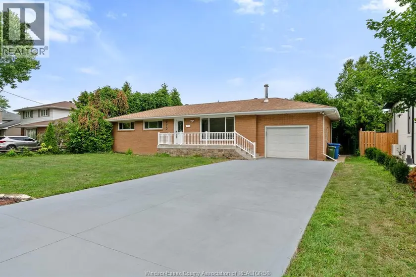 Detached at 970 Morand STREET, Windsor