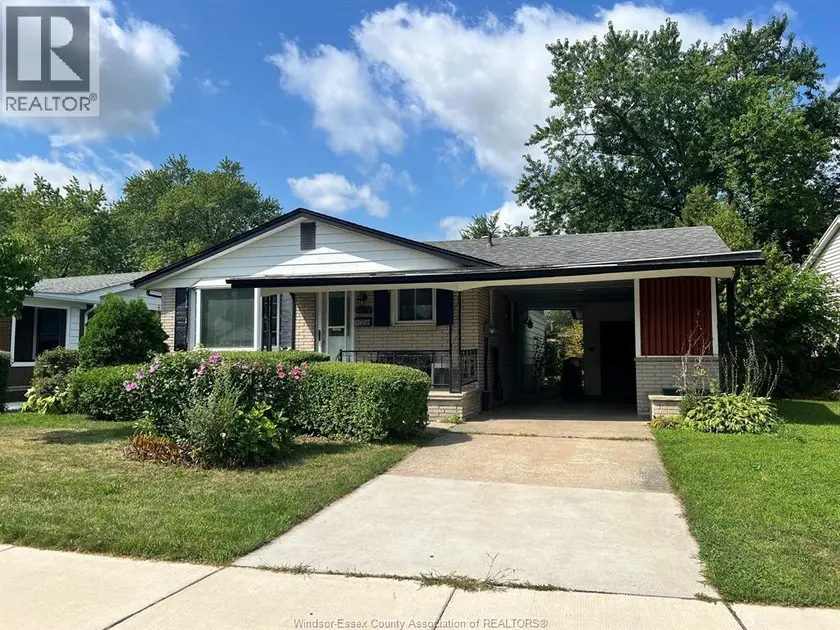 Detached at 2729 RIVARD AVENUE, Windsor