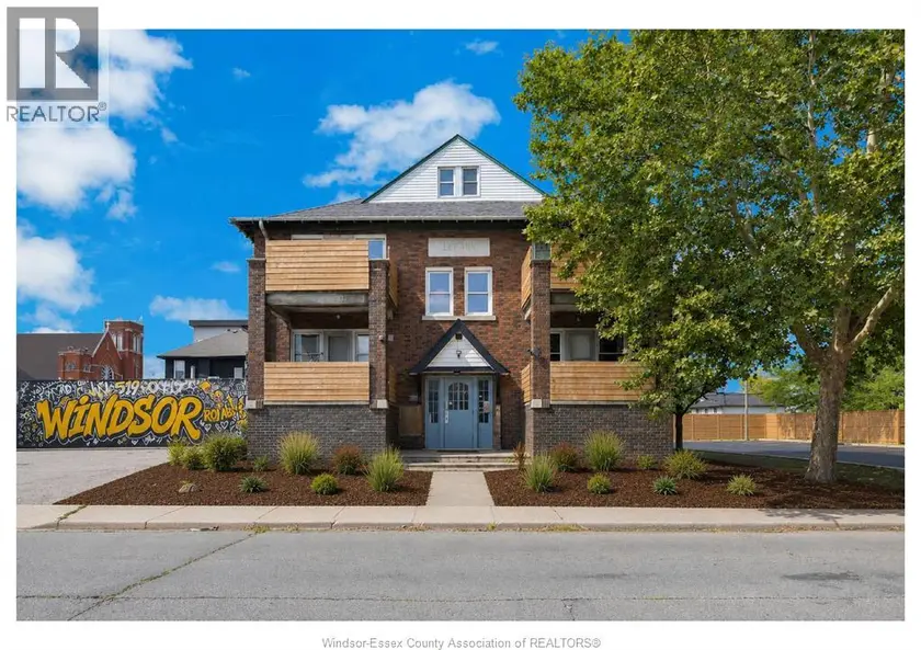 Multiplex at 561 PARENT AVENUE, Windsor