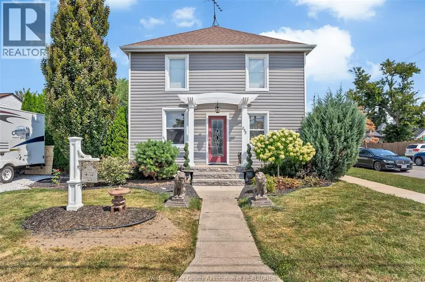 Detached at 858 LESPERANCE, Tecumseh