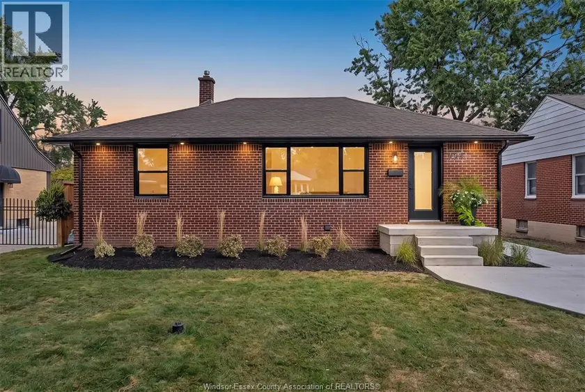 Detached at 994 ISABELLE, Windsor