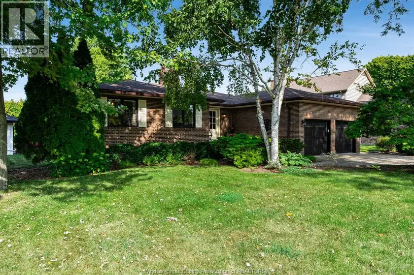 Detached at 105 Pointe West DRIVE, Amherstburg