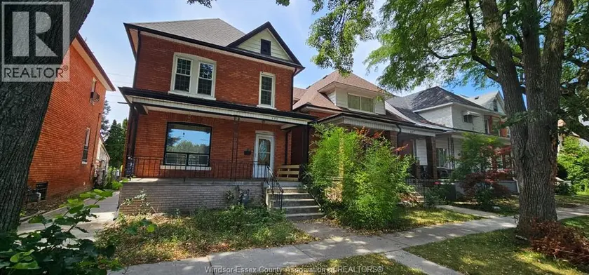 Detached at 693 BRUCE AVENUE Unit# UPPER, Windsor