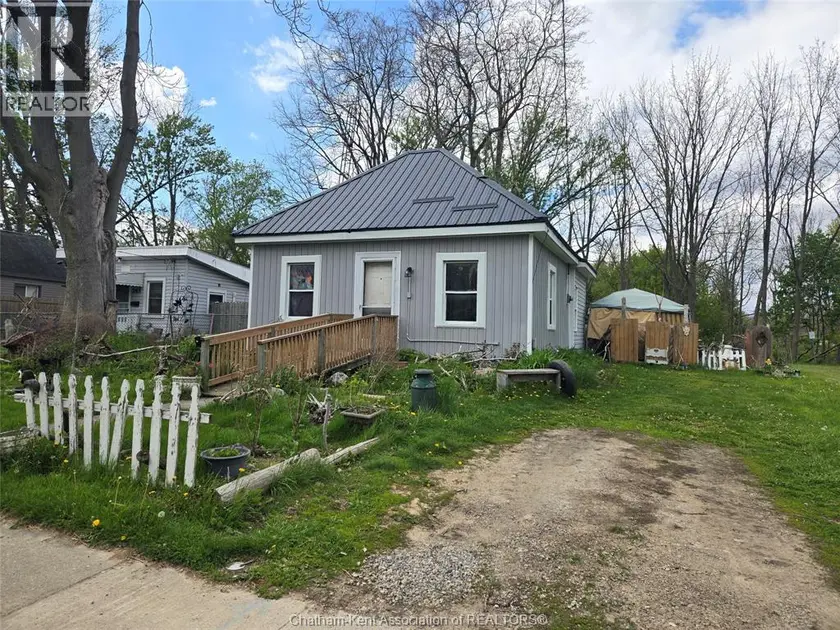 Detached at 249 King STREET East, Chatham