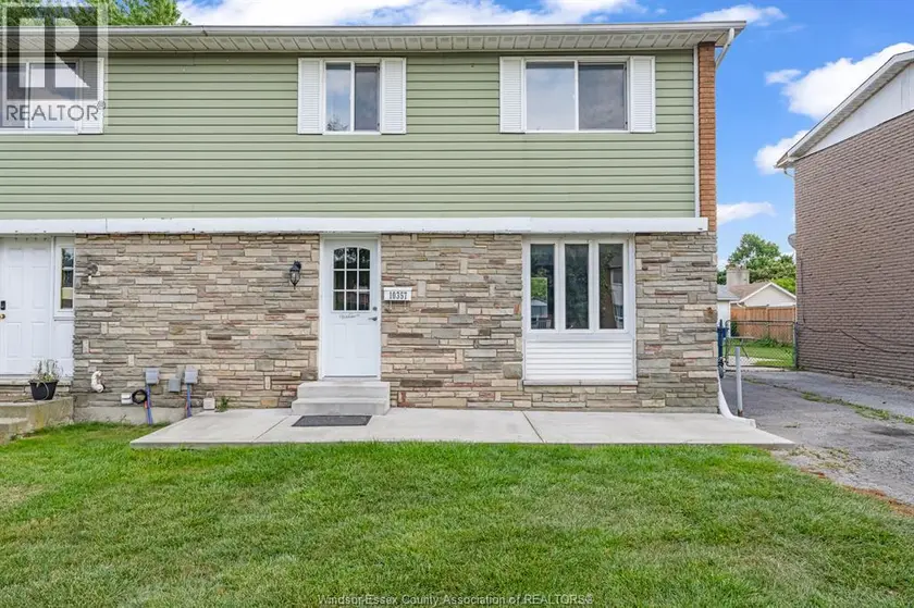 Semi-Detached/Link at 10357 Shenandoah, Windsor