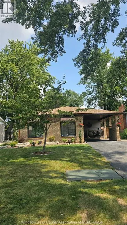 Detached at 3416 LONGFELLOW, Windsor