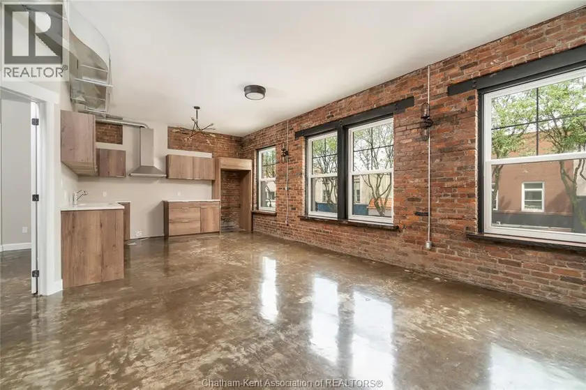 Apartment at 140 King STREET West Unit# 201, Chatham