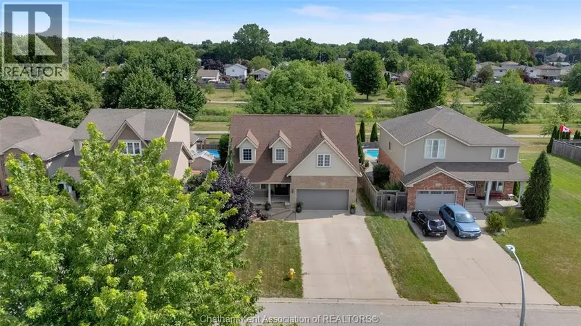 Detached at 32 Sherwood COURT, Chatham