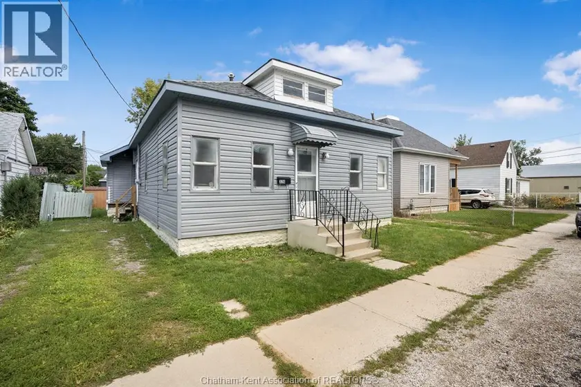 Multiplex at 320 Lafontaine STREET, Wallaceburg
