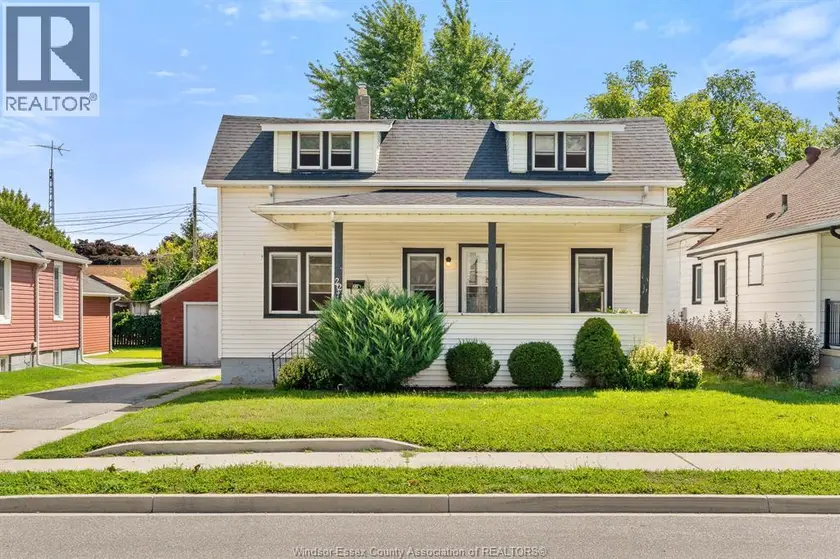 Detached at 22 Melrose AVENUE, Leamington