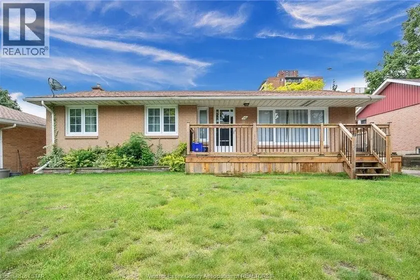 Detached at 10 Countess, Leamington