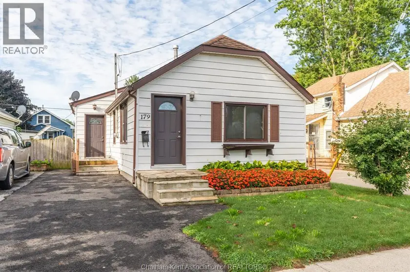 Detached at 179 Sandy STREET, Chatham