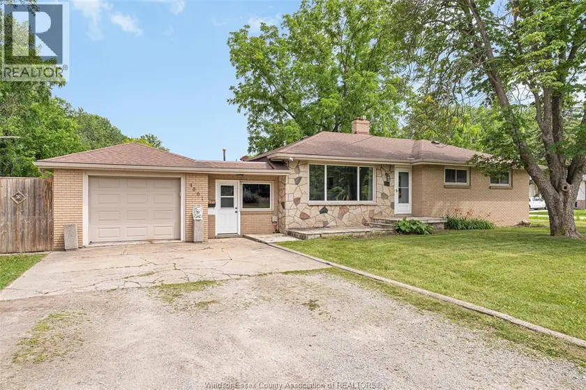 Detached at 4861 Matchett ROAD, Windsor