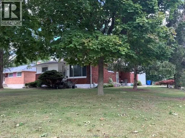 Detached at 141 Ellis STREET, Chatham