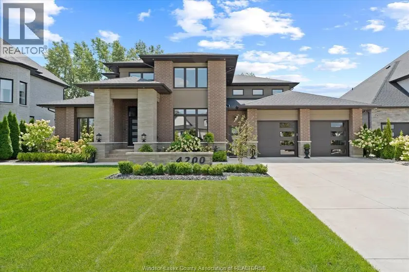 Detached at 4200 DONATO DRIVE, LaSalle