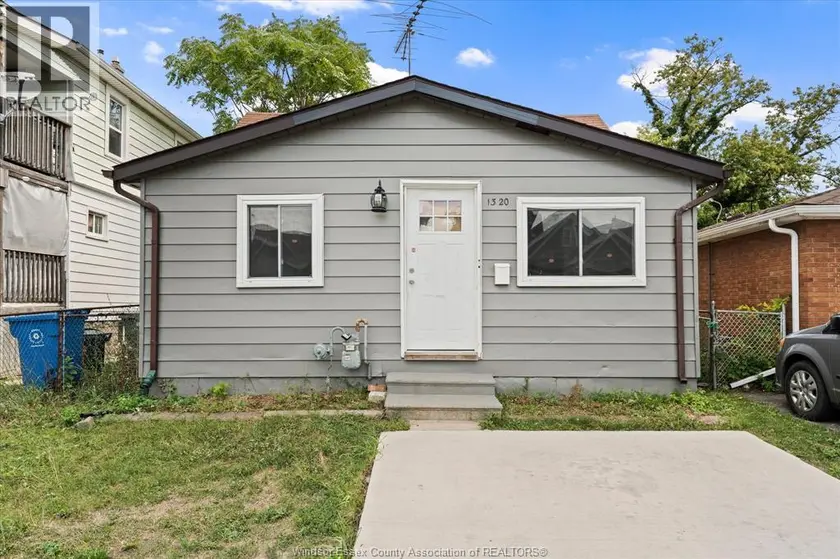 Detached at 1320 GOYEAU, Windsor